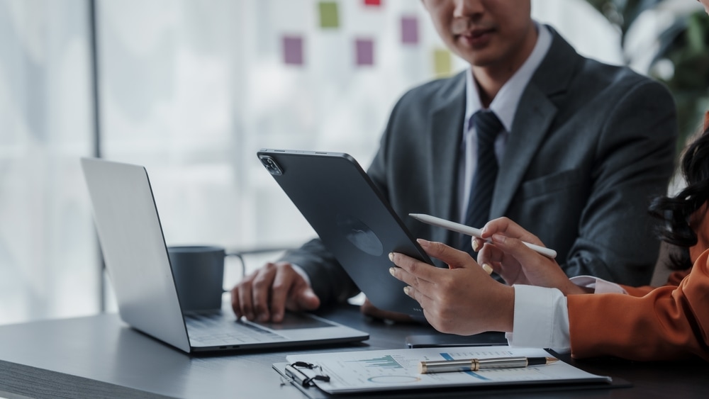Profile of the firm's accountant for company registration, bookkeeping
